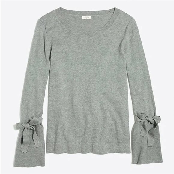 ☕ J.Crew Tie Bell-Sleeve Tie Gray Sweater Size Small - Picture 1 of 3